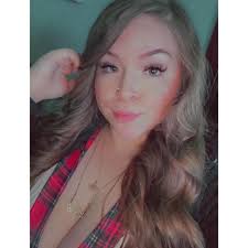 Jazmin Barron's Instagram, Twitter & Facebook