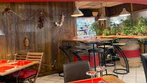 Bu 2 yatak odalı dairede 1 banyo odası bulunmaktadır. Restaurant La Cabane A Toulouse 31300 Menu Avis Prix Et Reservation Sur Thefork Lafourchette