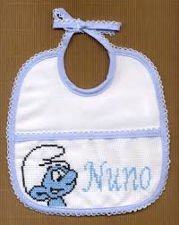 Faço também ponto cruz por encomenda, quer seja babetes, fraldas e artigos para bébé como artigos e utensílios para a casa. Sapatinho Cinderela Ponto Cruz Ponto Cruz Frozen
