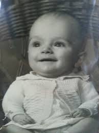 Can a black and white photo be colored?