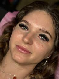 Lash artist services in Florence