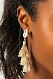 cowrie shell tassel earrings francesca s ohrringe ohrringe diy ohr