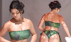 Demi lovato — commander in chief (2020). Picture Exclusive Demi Rose Flaunts Her Eye Popping Curves In A Palm Leaf Bikini Daily Mail Online