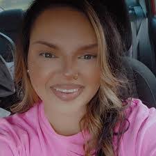 Sonya Kidd's Instagram, Twitter & Facebook