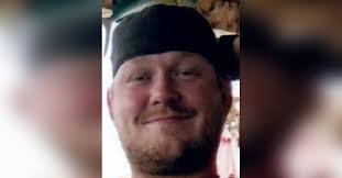 Lester Hatfield's Instagram, Twitter & Facebook