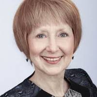 Elizabeth Platt's Instagram, Twitter & Facebook