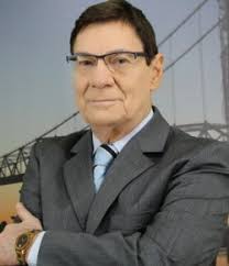 Nascido em curitiba, paraná, em 1965, carlos wizard martins cresceu de forma bem humilde. Luiz Carlos Prates