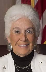 Patino retains seat as Santa Maria mayor over challenger Diana Perez, two  others