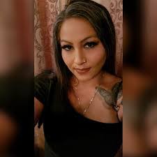 Raquel Puentes's Instagram, Twitter & Facebook