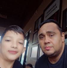 En la política y en el amor no seas migajero. Vos mereces gente leal y que  cumpla con sus promesas. #honduras