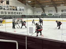 The U15A BFL Queens travelled to Two Harbours to play an exhibition series  this weekend. Their first game Saturday afternoon was against Alexandria  the Queens won 4-3. 🥅Abbey Petersen 🚨 Catherine Cain