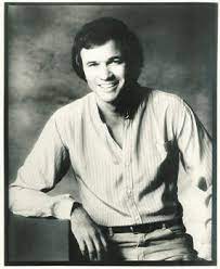 He has been able to amass an impressive net worthwhile, keeping a balanced family life. David Gates