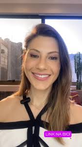 A Dr Sara é cirurgiã plástica especialista em cirurgias de mama e abdômen,  além de lipoaspiração, cirurgia íntima e procedimentos estéticos na face.,  👩🏻‍⚕️🩺 A Cirurgiã Plástica Sara Vanazzi atende no ...