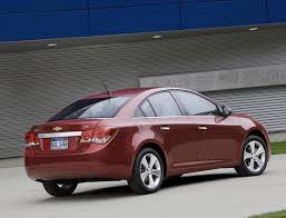 The video above shows how to replace blown fuses in the interior fuse box of your 2012 chevrolet cruze in addition to the fuse panel diagram location. Chevrolet Cruze 2011 La Version Norteamericana De Un Exito Europeo