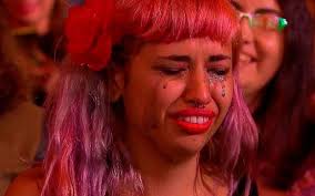 Mon laferte es una cantante y compositora chilena, conoce su música. Fanatica De Mon Laferte Cumplio Su Sueno