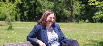 Barbara Neto : deuxième semaine de campagne pour les élections législatives 