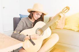 30 Best Hindi Guitar Songs Of All Times Bestguitars In