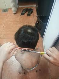 Tutorial potong rambut paling mudah. Tips Nak Potong Rambut Anak Hafiz Rahim