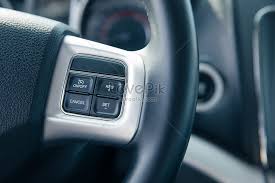 Mungkin ada yang pernah nasihatkan anda untuk tidak biasakan tabiat ini tapi anda tak berapa faham sebabnya. Kereta Stereng Dalam Kereta Gambar Unduh Gratis Imej 501098487 Format Jpg My Lovepik Com
