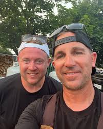 Andrew Nyiri (@drewbbqandsausage) • Instagram photos and videos