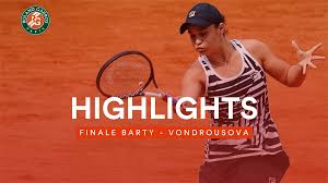 Aussie tennis player • cricket • golf • richmond tigers • dog lady • coffee lover : French Open Von Platz 623 Zur Krone Von Paris Die Reise Der Ashleigh Barty Eurosport