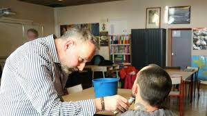 Reportage A La Prison De Saint Brieuc Le Coiffeur Vient Prendre Soin Des Detenus Saint Brieuc Maville Com