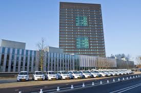 As the executive body of the ministry of infrastructure and water management, rijkswaterstaat manages the netherlands' main highway and waterway network. 100 X Renault Zoe Voor Rijkswaterstaat