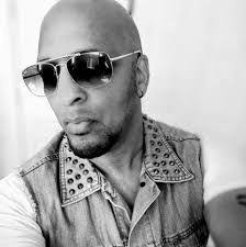 Howard Slavin's Instagram, Twitter & Facebook