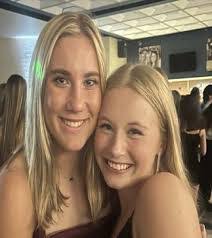 Kelly Levan's Instagram, Twitter & Facebook