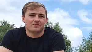 Mobile fraud: Thieves 'shoulder surfing' victims to steal phones