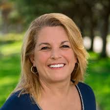 Susan Gizzi Winch, Realtor