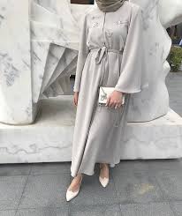 Aker Kap Pardesu Sayfasinda Yeni 0 Gri Aker Dis Giyim Urununu 34 Indirimli Olarak 330 Tl Ye Satin Alabilirsiniz Giyim Abaya Modasi Mutevazi Kiyafetler