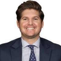 Paul Komar's Instagram, Twitter & Facebook