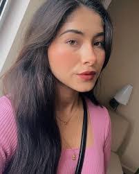 Aimee Solorio's Instagram, Twitter & Facebook