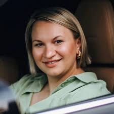 Looking for a bit of help 💙 I'm in need of a non-judgmental, professional  person to do a one-time bedroom clean. Nothing gross—I've just lost some  mobility and deal with chronic pain,