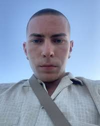 Traveler devises ludicrous hack to avoid baggage fees: 'I would've done the  same'