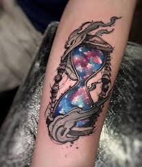 Black And White With Color Tattoo Very Nice Combination Of Black And White Tattoo And The Tattoo In Color Myfavoritetattoos Hourglass Tattoo Trendy Tattoos Tattoos