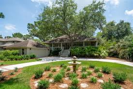 Sw 7035 aesthetic white interior / exterior. 23 Oyster Landing Road Vacation Rental Home The Sea Pines Resort Hilton Head Island Sc
