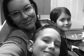 Fundraiser for Rachel Levinson by Amanda Balding : Emergency Nurse in an  Emergency Circumstance