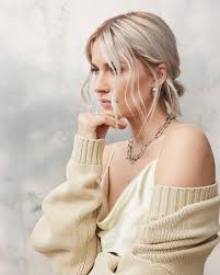 On 14 august 2004 gercke won a casting call for fast food chain burger king. Lena Gercke Facebook