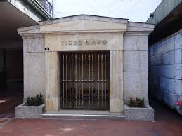 File:Mausoleo de Fidel Cano. Cementerio de San Pedro. Medellín..JPG