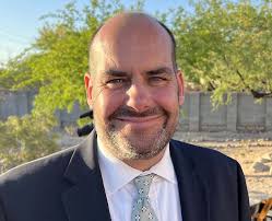 The Neotenic Queen" explores the secrets of desert wildlife, both flora and  fauna.