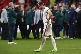يردد كثيرون أن منتخب انجلترا يتأثر كثراً بلمسة بيب جوارديولا ، لكن هل هذا الكلام دقيق ؟ هل فعلا المدرب الإنجليزي مجرد ناسخ من جوارديولا ؟ ØªØµØ±ÙŠØ­Ø§Øª Ù‡Ø§Ø±ÙŠ ÙƒÙŠÙ† Ø¨Ø¹Ø¯ Ø®Ø³Ø§Ø±Ø© Ø¥Ù†Ø¬Ù„ØªØ±Ø§ Ù„Ù‚Ø¨ ÙŠÙˆØ±Ùˆ 2020 Ù…Ù„Ø§Ø¹Ø¨