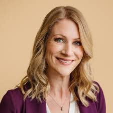 Kelli Pierce's Instagram, Twitter & Facebook