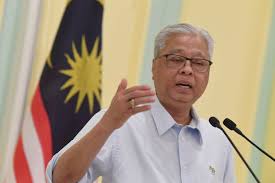 Those living in kuala selangor, sabak bernam and hulu selangor will continue to be under controlled movement order (cmco) and can cross state borders. Selangor Kl And Putrajaya Under Conditional Mco From Oct 14 27 Updated The Star