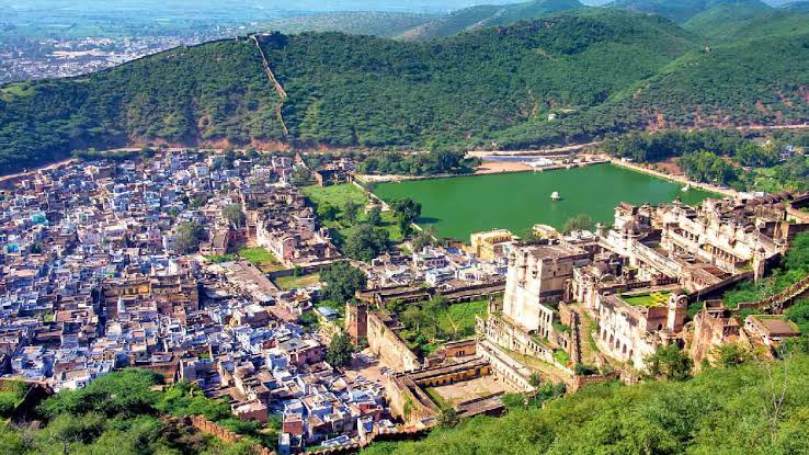 Places to Visit in Bundi City, Travel guide and history of Bundi