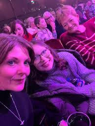 rhian cook (@rhian_cook)