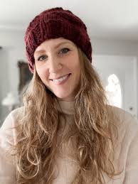 Free Knitting Pattern: Beginner Slouchy Hat Pattern!