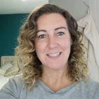 Suzanne Kenny's Instagram, Twitter & Facebook