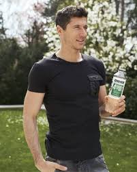 Huge collection, amazing choice, 100+ million high quality, affordable rf and rm images. Robert Lewandowski Deleted A Post In Instagram Undelete All World